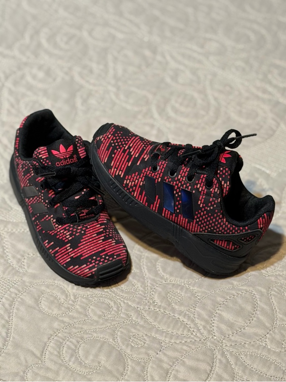 Adidas ZX Flux - Kids Pink & Black Adidas Torsion Low Top Sneakers, Size - 9K